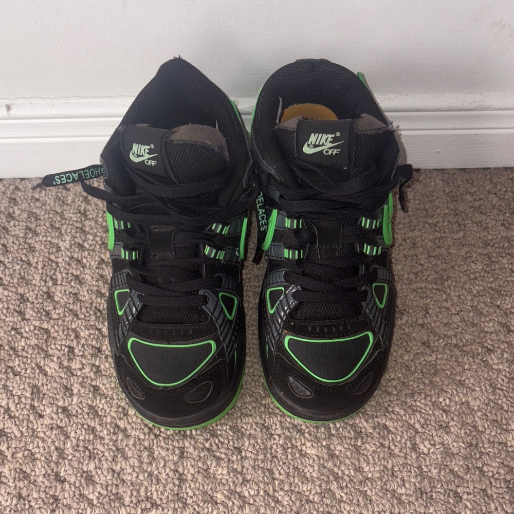 Off white air rubber Nike dunks “Green Strike”